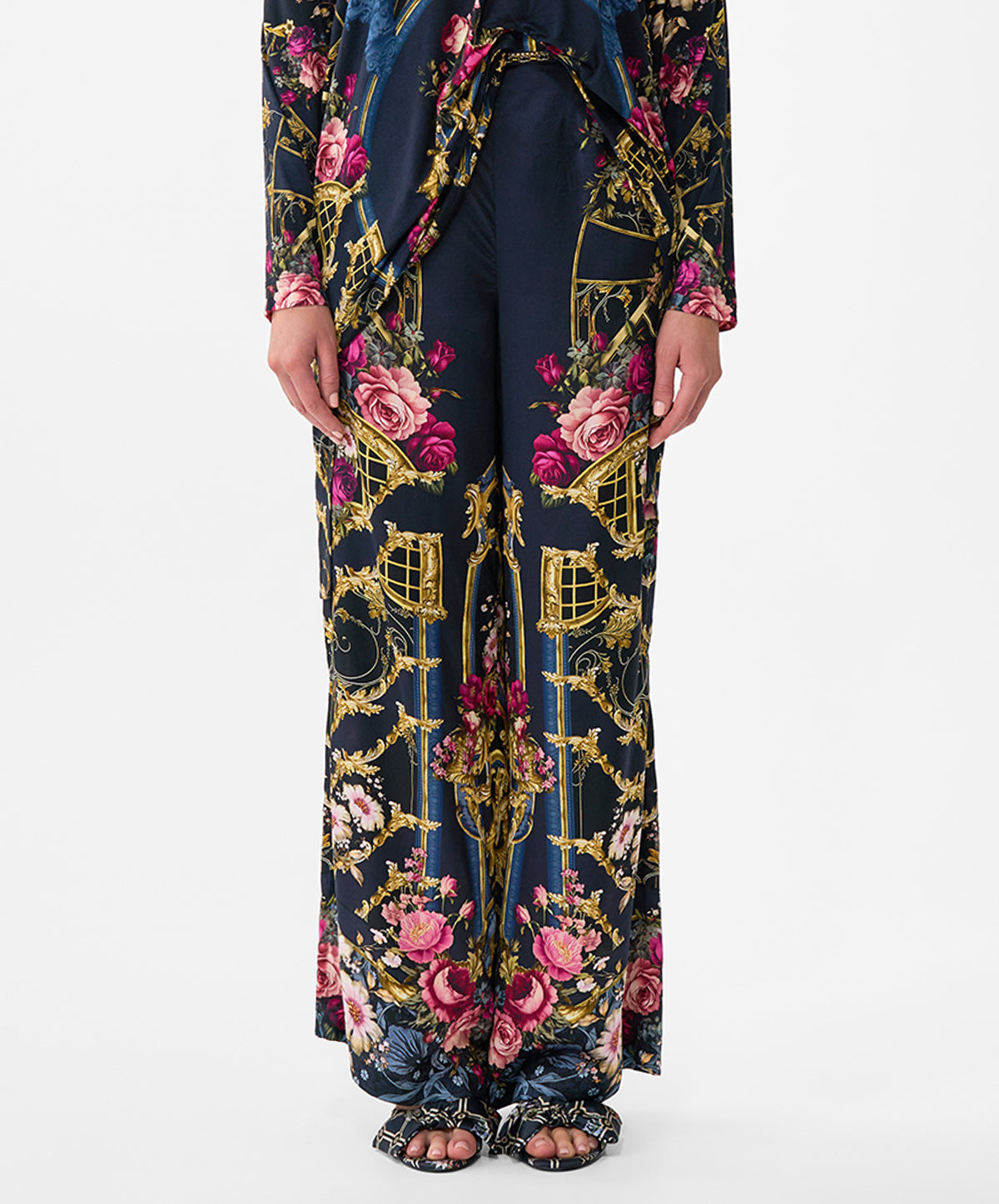Minimal Wide Leg Pant