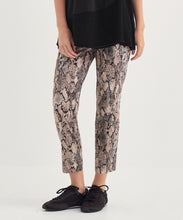 Load image into Gallery viewer, Acrobat Serpent 7/8 Pant