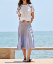 Load image into Gallery viewer, Radial Flared Sleeve Sweater