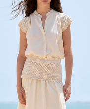 Load image into Gallery viewer, Mixed Knit And Woven Blouse
