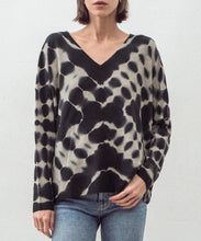 Load image into Gallery viewer, N.29 Cashmere Blend Tie-Dye V Neck