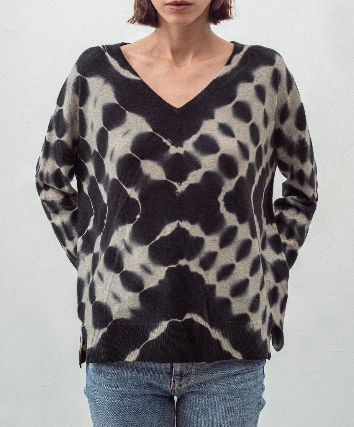 N.29 Cashmere Blend Tie-Dye V Neck