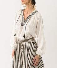 Load image into Gallery viewer, BiharLL Embroidered Blouse