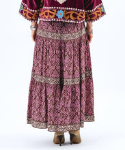 Load image into Gallery viewer, DiamondLL Printed Satin Maxi Skirt