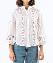 Load image into Gallery viewer, JuneLL Embroidered Cotton Shirt