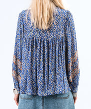 Load image into Gallery viewer, TeelLL Printed Satin Blouse