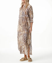 Load image into Gallery viewer, Savanna Long Daisy Dress