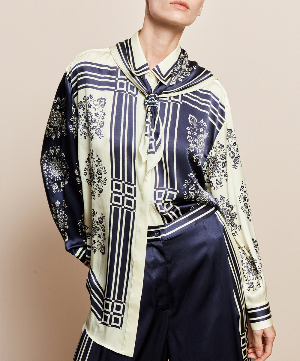 Banderra Scarf Silk Shirt