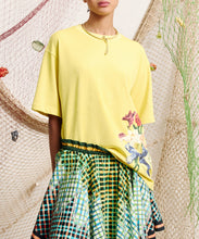 Load image into Gallery viewer, Teo Bouquet Tee