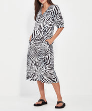 Load image into Gallery viewer, Casey Dress