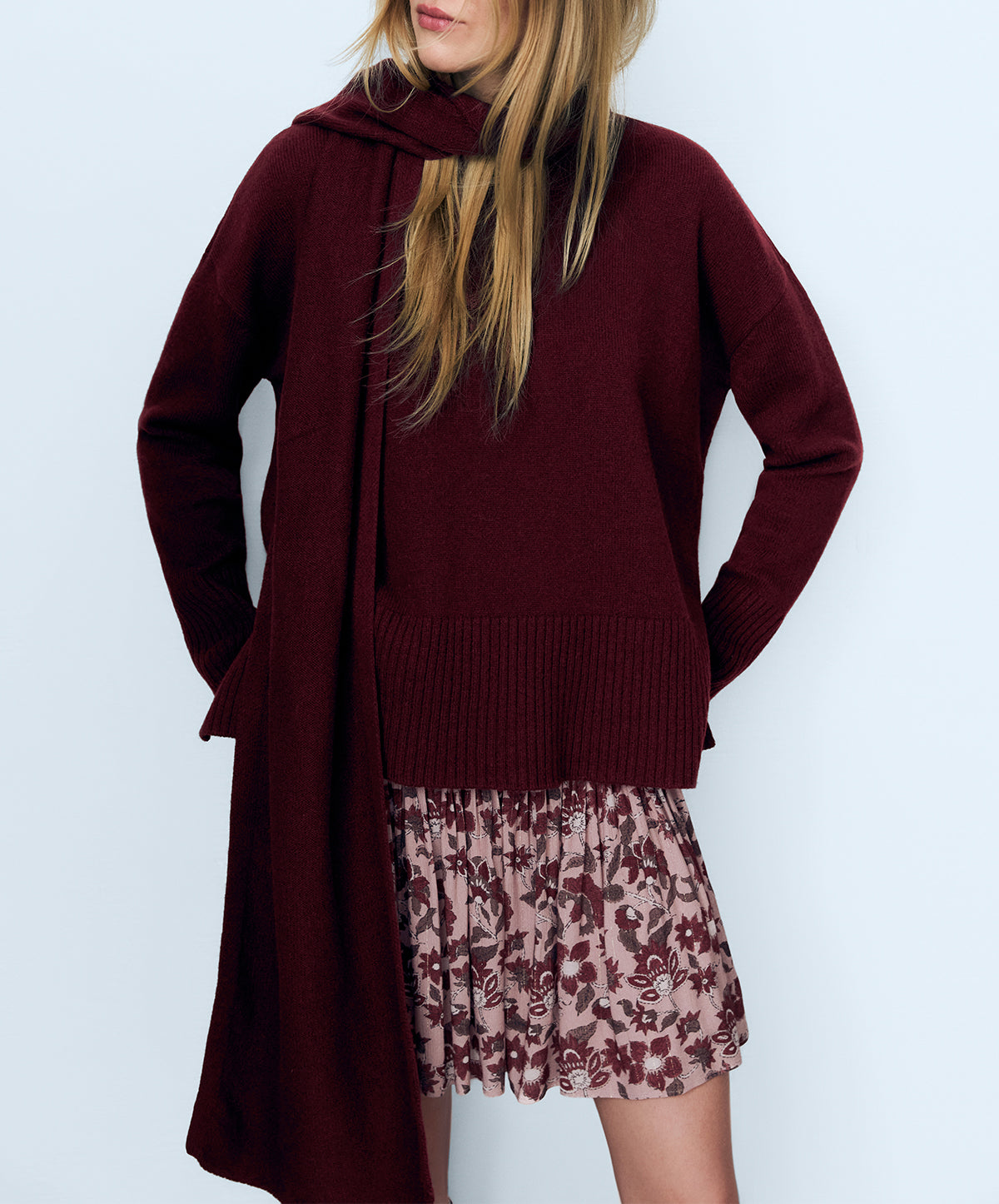 Agatha Woman Scarf Plum Fantasy