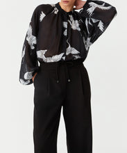 Load image into Gallery viewer, Akari Blouse
