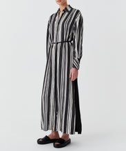 Load image into Gallery viewer, Leroy Shirt Dress