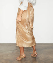 Load image into Gallery viewer, Gold Plissé Jaspre Skirt