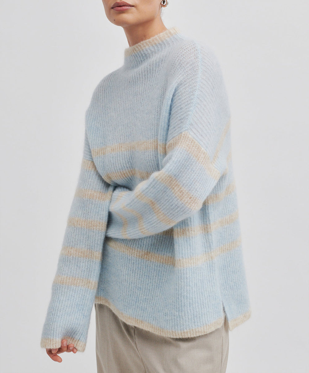 Ovalis Knit T-Neck