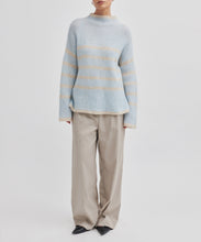 Load image into Gallery viewer, Ovalis Knit T-Neck