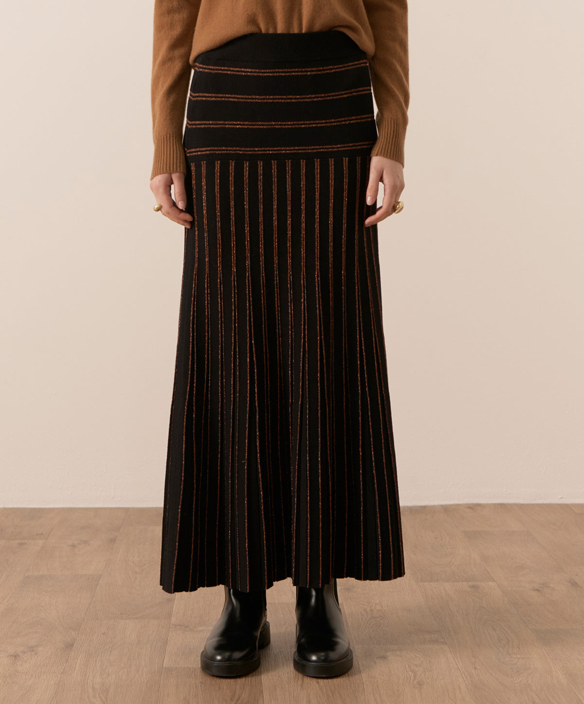 Gizelle Lurex Pleat Skirt