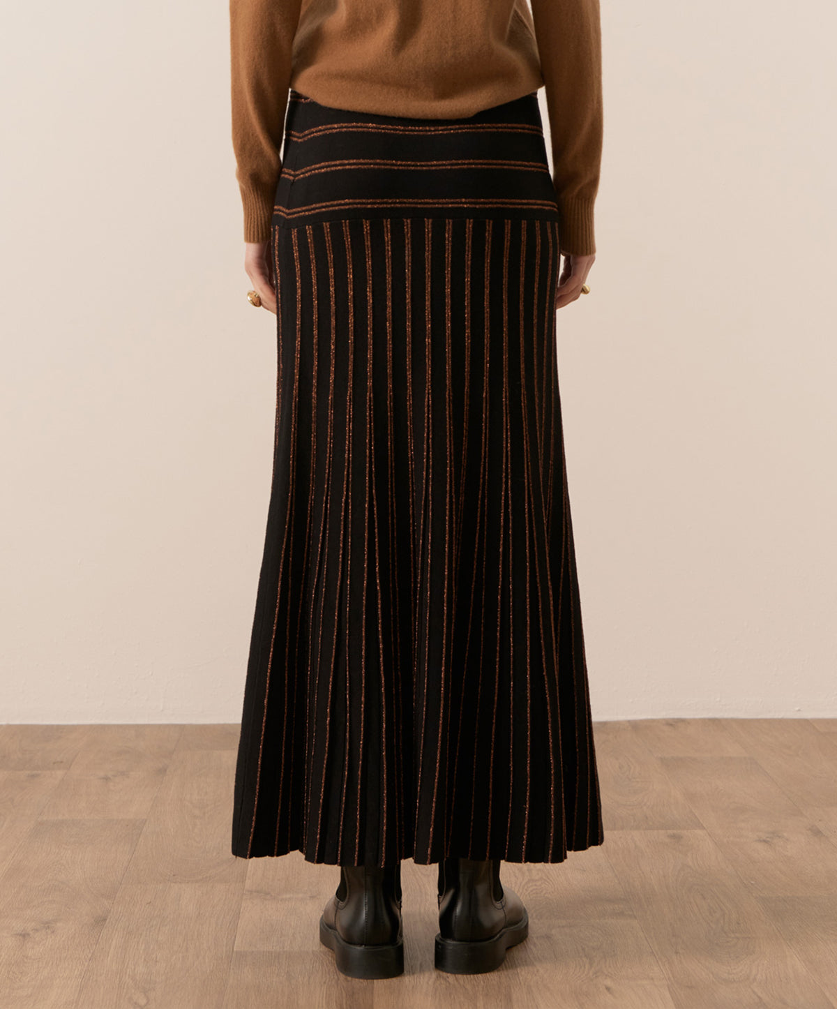 Gizelle Lurex Pleat Skirt