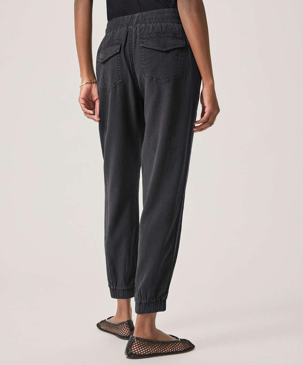 Lakeside Jogger