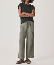 Load image into Gallery viewer, Angie Crop Wide Leg Pant