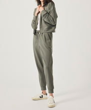 Load image into Gallery viewer, Waffle Scuba Zip-Up Pullover