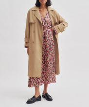 Load image into Gallery viewer, Silvia Classic Trenchcoat