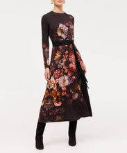 Load image into Gallery viewer, The Janie Favorite Long Sleeve Midi Dress