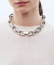 Load image into Gallery viewer, Tank Necklace