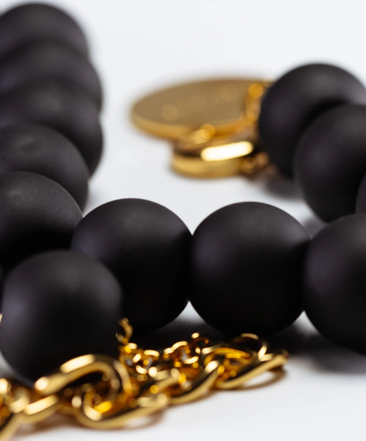 Small Beads Necklace Short