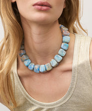 Load image into Gallery viewer, Small Organic Shaped Necklace